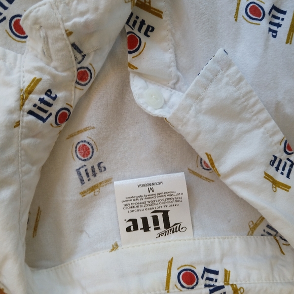 2017 OFFICIAL MILLER LITE BEER CAN SHORT SLEEVE BUTTON SHIRT Men's med with hat - Picture 4 of 6